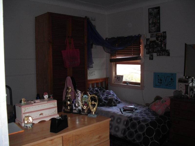 12 Karowa Street, Bomaderry NSW 2541
