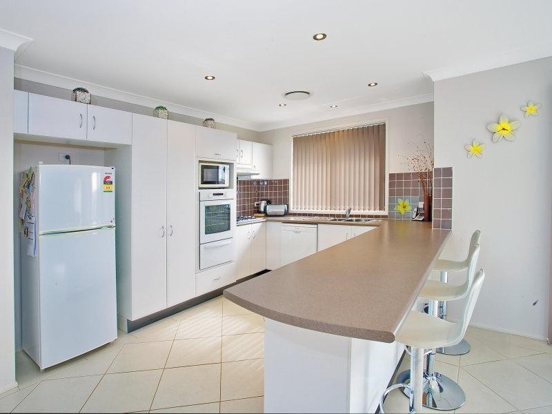 18 Golden Ash Close, Worrigee NSW 2540