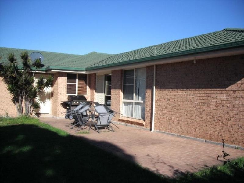 6 St James Crescent, Worrigee NSW 2540
