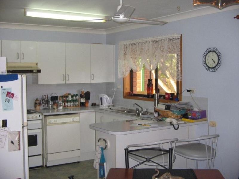 54 Tarawal Street, Bomaderry NSW 2541