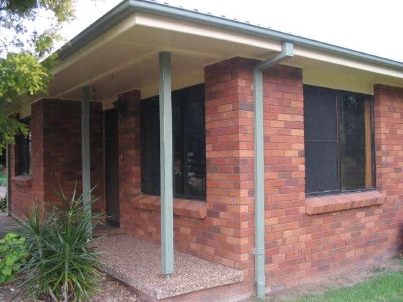 54 Tarawal Street, Bomaderry NSW 2541