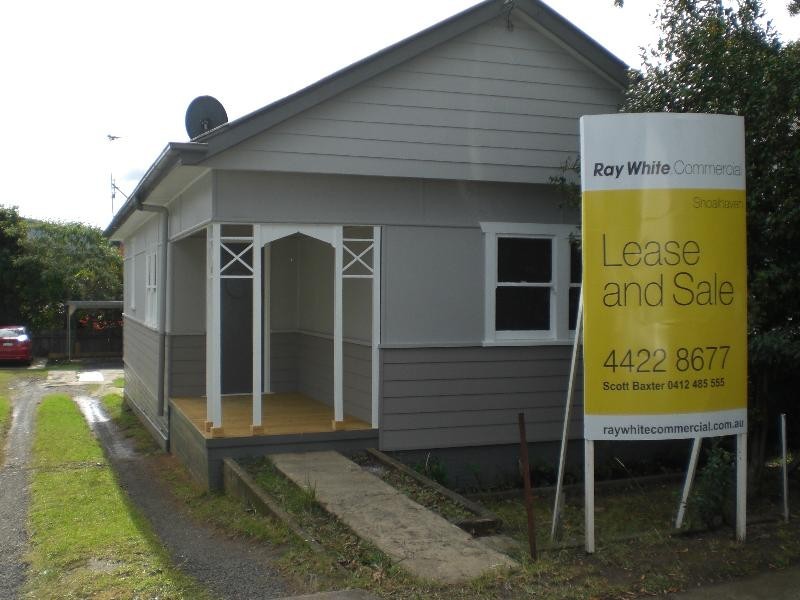 5 Moss Street, Nowra NSW 2541