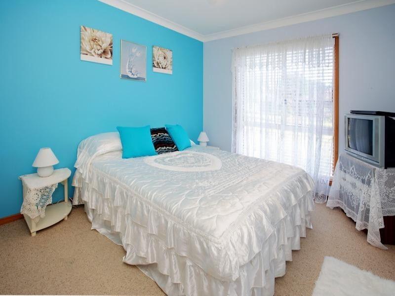 2 Farrelly Place, Bomaderry NSW 2541