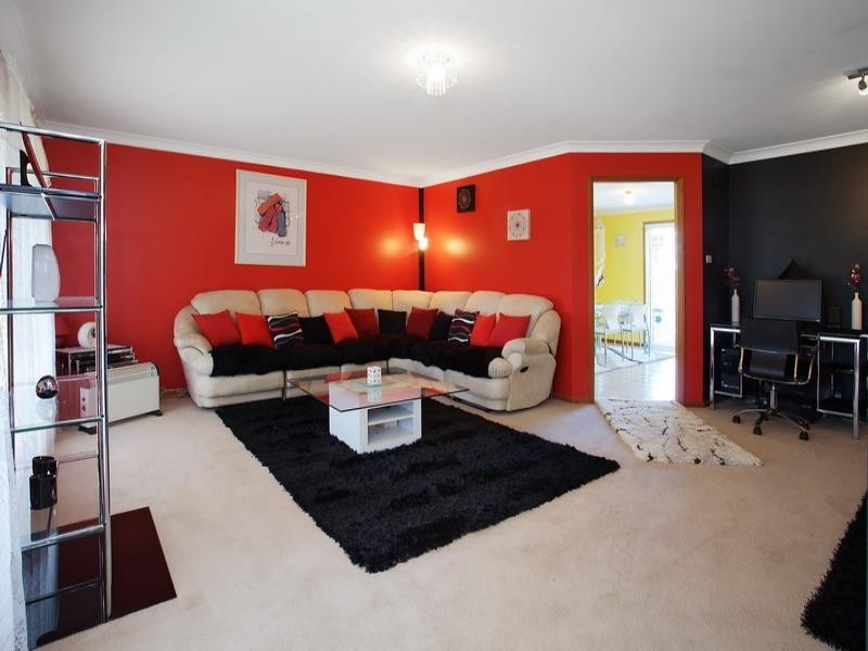 2 Farrelly Place, Bomaderry NSW 2541