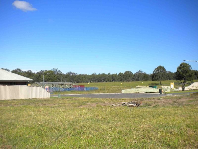 16 Barbata Grove, Worrigee NSW 2540