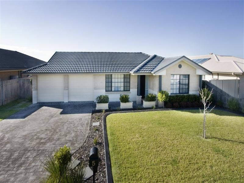 5 Eucalyptus Avenue, Worrigee NSW 2540