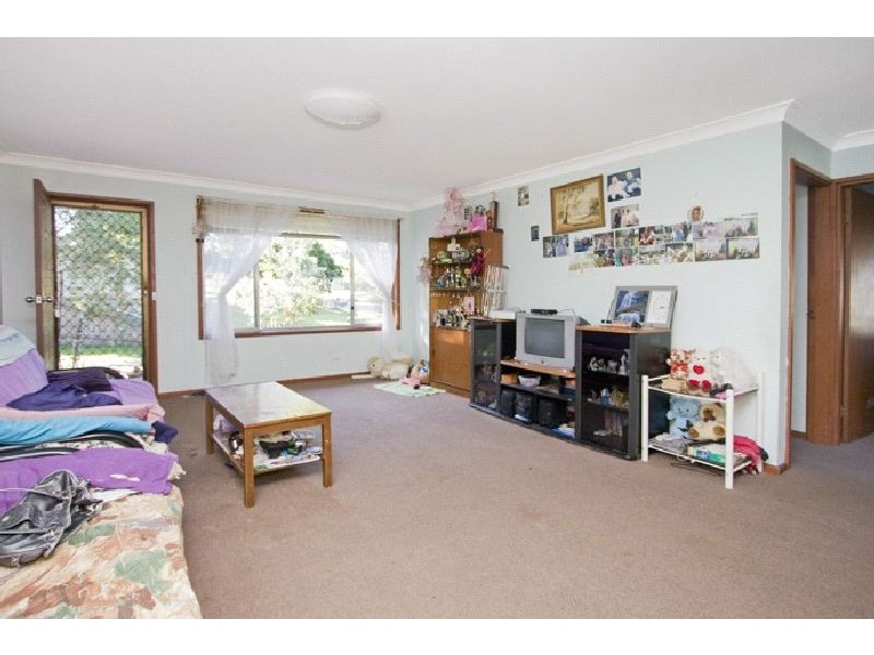 1 & 2/23 Meroo Road, Bomaderry NSW 2541