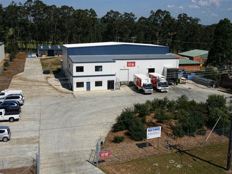 33 Norfolk Avenue, South Nowra NSW 2541