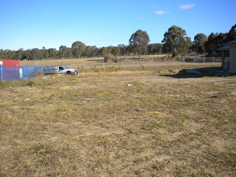 13 Barbata Grove, South Nowra NSW 2541