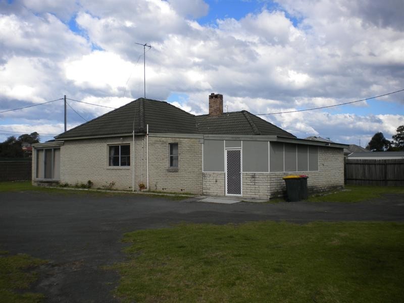 11 West Street, Greenwell Point NSW 2540