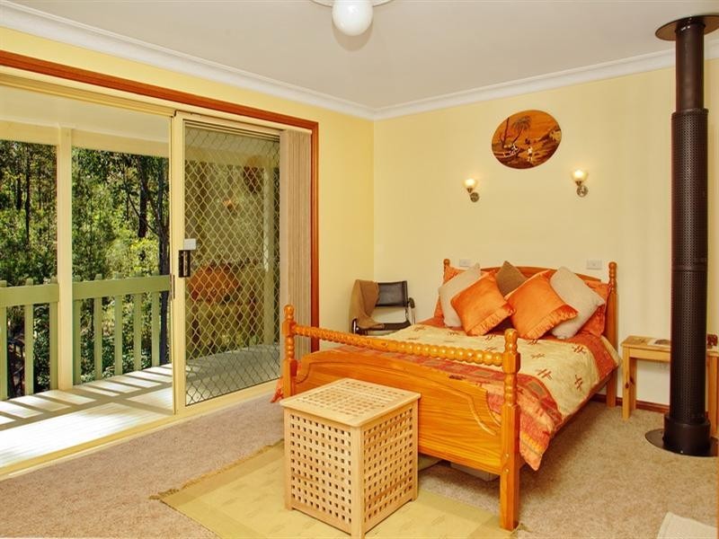 16 Linnane Street, Falls Creek NSW 2540