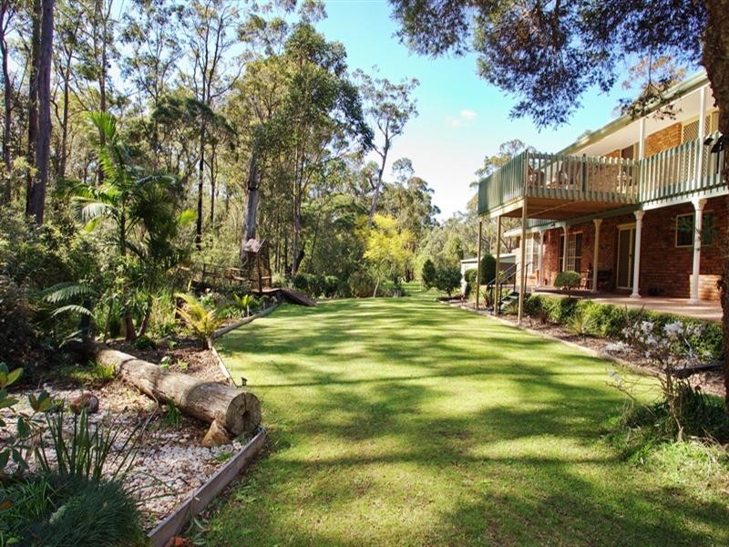 16 Linnane Street, Falls Creek NSW 2540