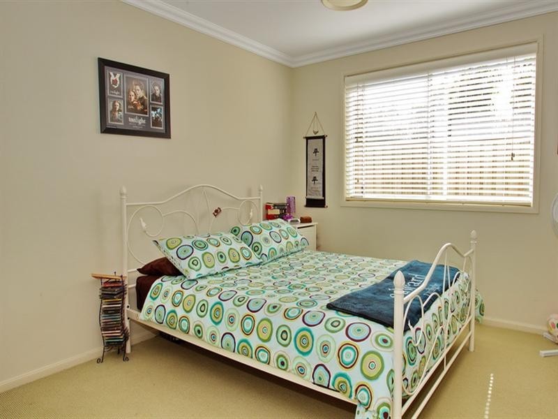 2 Burradoo Crescent, Worrigee NSW 2540