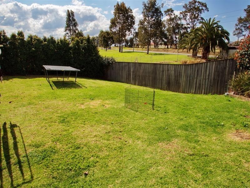 2 Burradoo Crescent, Worrigee NSW 2540