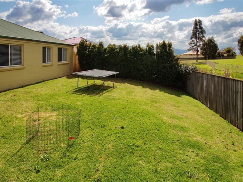 2 Burradoo Crescent, Worrigee NSW 2540