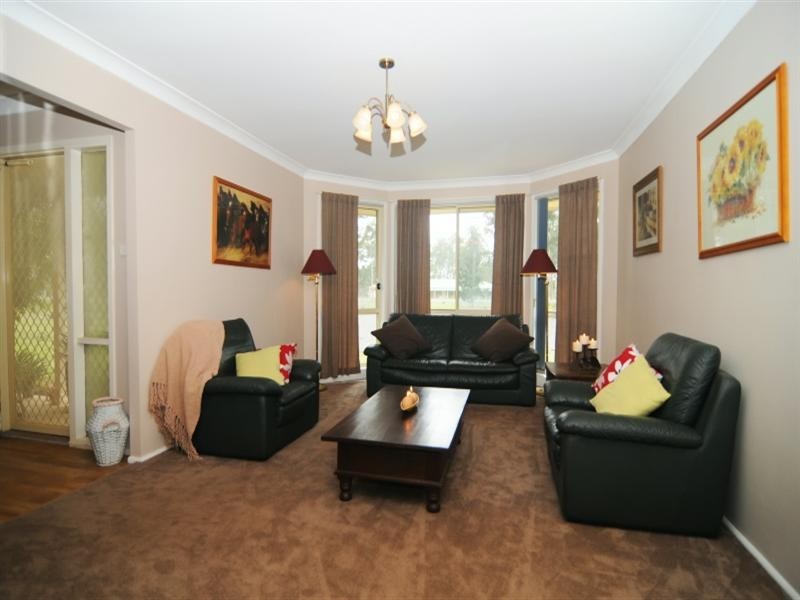 63 Timber Ridge Drive, Nowra Hill NSW 2540