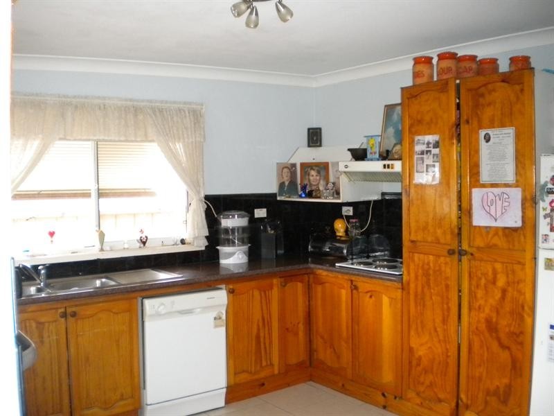 75 St Anns Street, Nowra NSW 2541