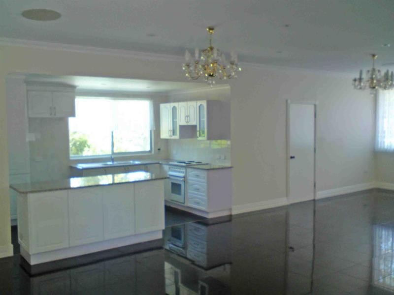 30 Brinawarr Street, Bomaderry NSW 2541