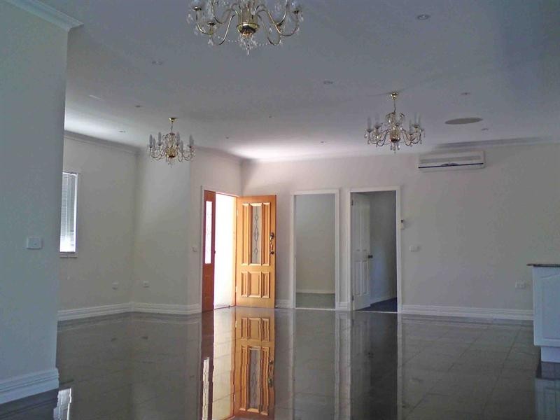 30 Brinawarr Street, Bomaderry NSW 2541