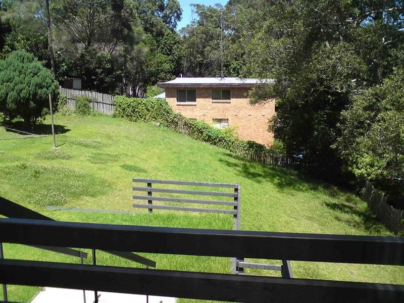 30 Brinawarr Street, Bomaderry NSW 2541