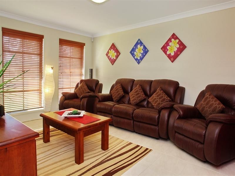 11 Burradoo Crescent, Worrigee NSW 2540