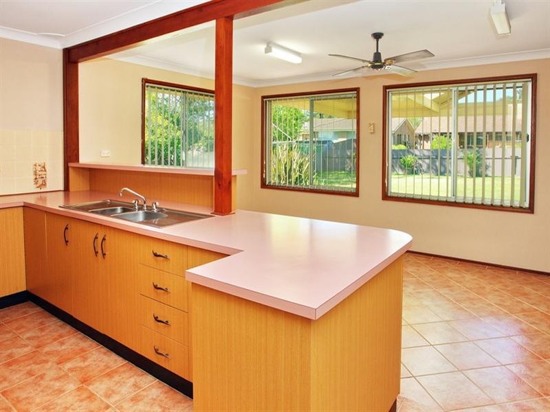 38 Salisbury Drive, Nowra NSW 2541