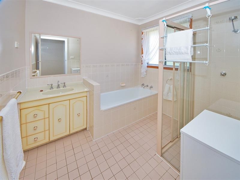 38 Salisbury Drive, Nowra NSW 2541