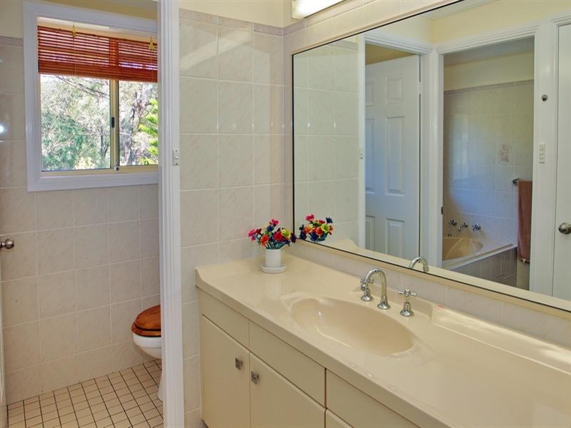 16 Linnane Street, Falls Creek NSW 2540