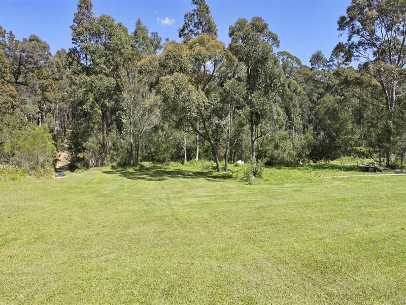 124 Watt Road, Falls Creek NSW 2540