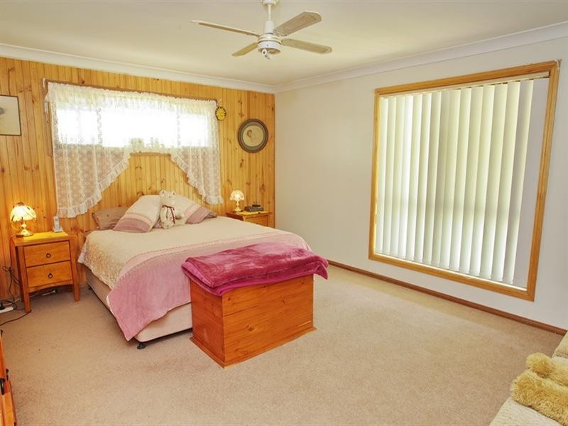 124 Watt Road, Falls Creek NSW 2540