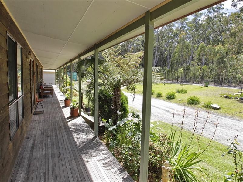 124 Watt Road, Falls Creek NSW 2540