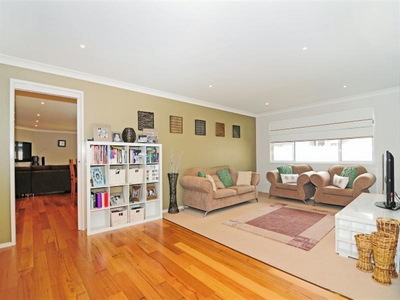 70 Emerald Drive, Meroo Meadow NSW 2540