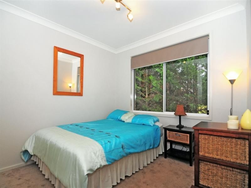 70 Emerald Drive, Meroo Meadow NSW 2540