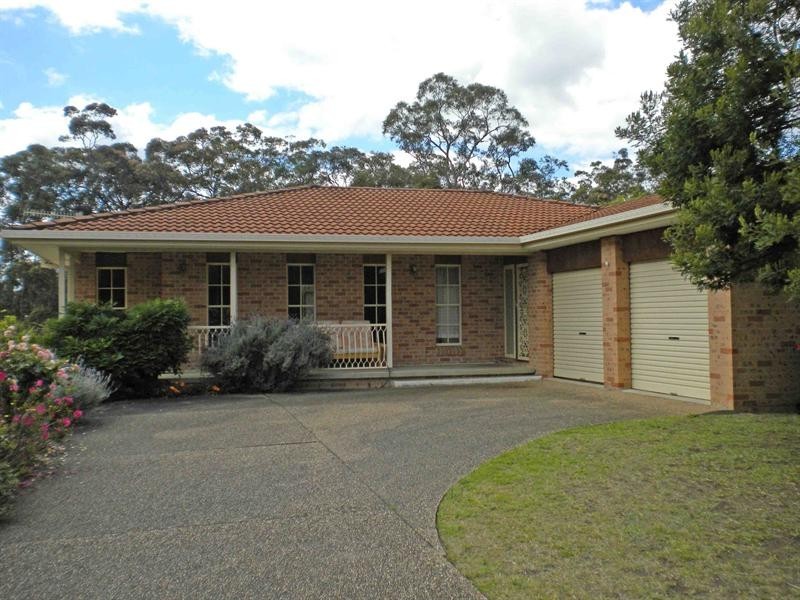 11 Paruna Place, North Nowra NSW 2541