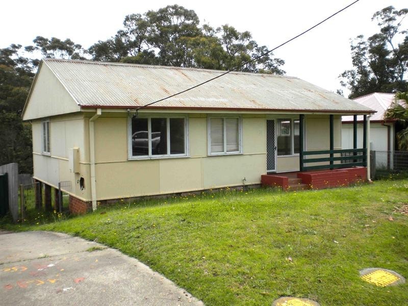 31 Leonard Street, Bomaderry NSW 2541