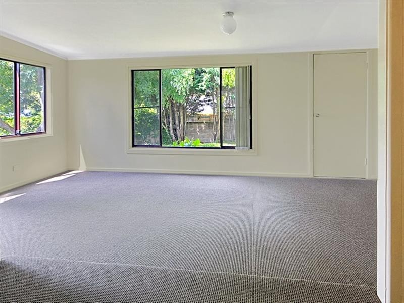 16 Turley Avenue, Bomaderry NSW 2541