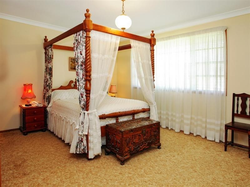 8 Hockey Street, Nowra NSW 2541