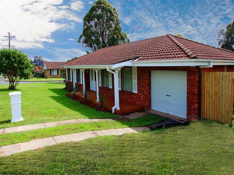 2 Tarraba Crescent, Nowra NSW 2541