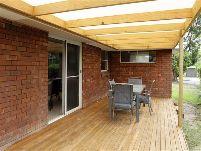 2 Tarraba Crescent, Nowra NSW 2541