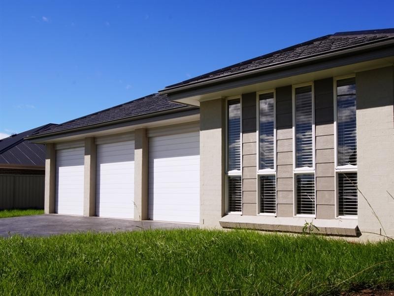 46 Blue Bell Way, Worrigee NSW 2540