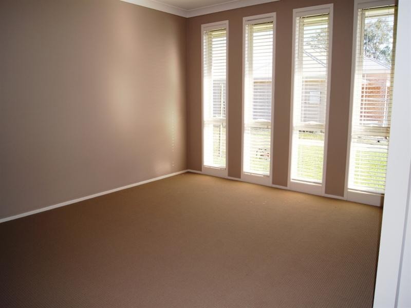 46 Blue Bell Way, Worrigee NSW 2540