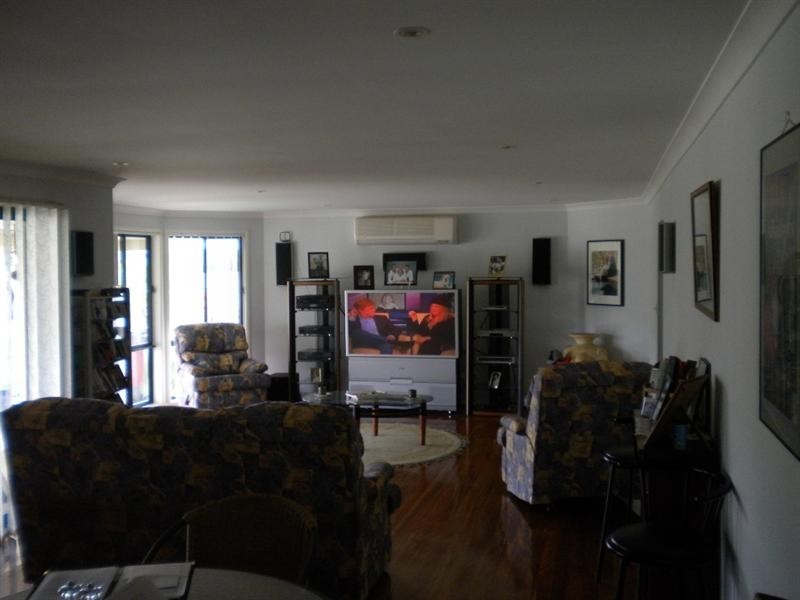 50 Burradoo Crescent, Nowra NSW 2541