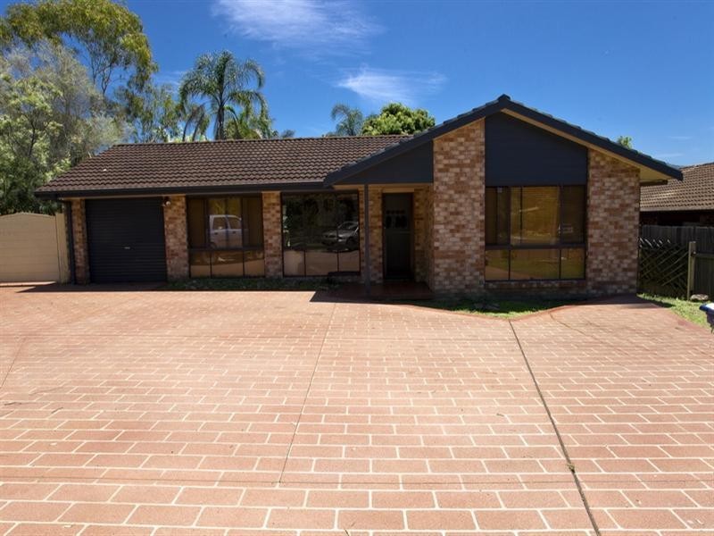 4 Paruna Place, North Nowra NSW 2541