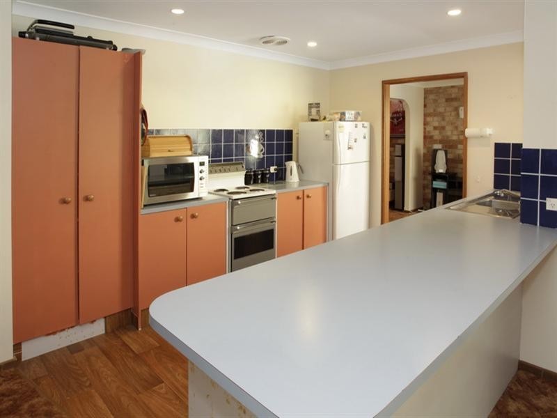 4 Paruna Place, North Nowra NSW 2541