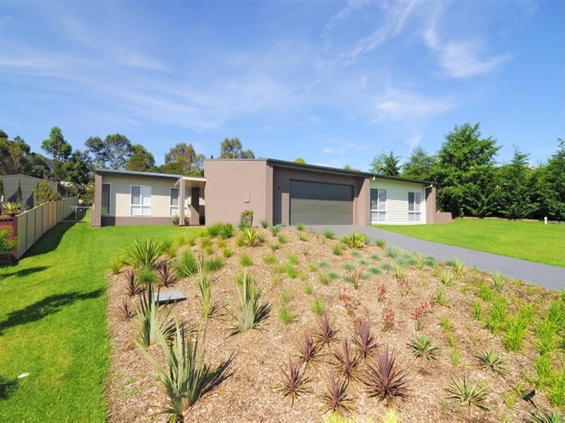 14 The Concourse, Cambewarra NSW 2540