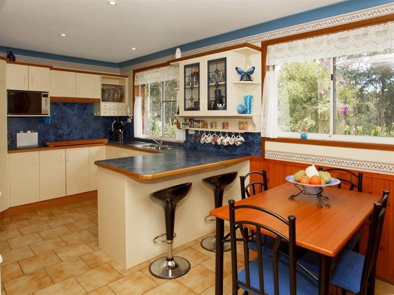 384 Jervis Bay Road, Falls Creek NSW 2540