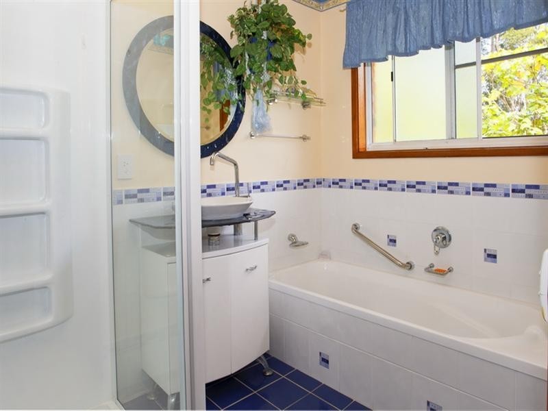 384 Jervis Bay Road, Falls Creek NSW 2540