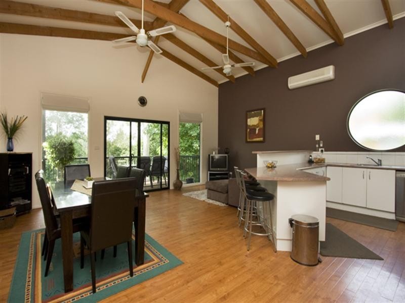 121 Brinawarr Street, Bomaderry NSW 2541