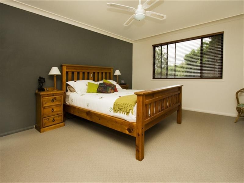 121 Brinawarr Street, Bomaderry NSW 2541
