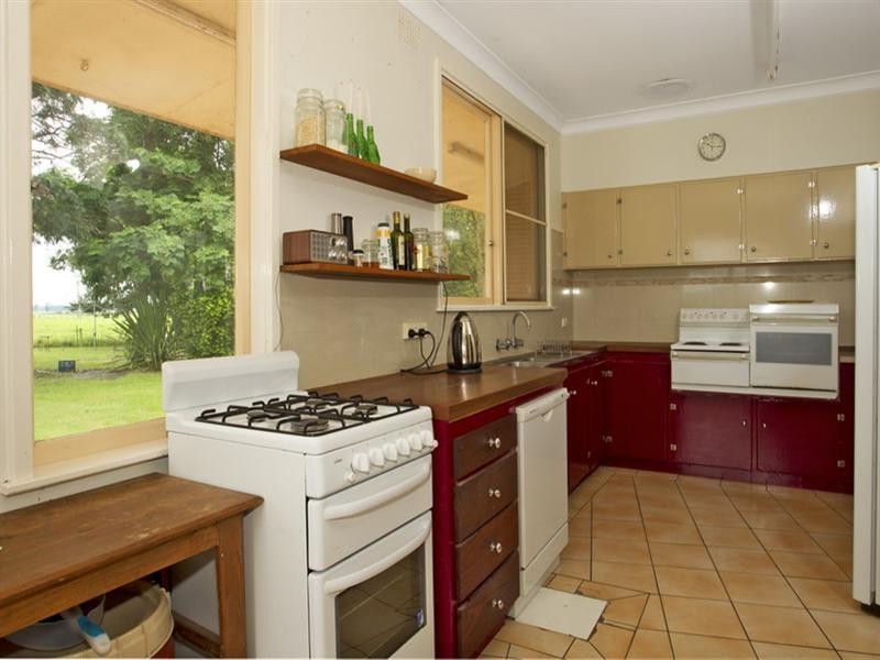 445 Bolong Road, Bomaderry NSW 2541